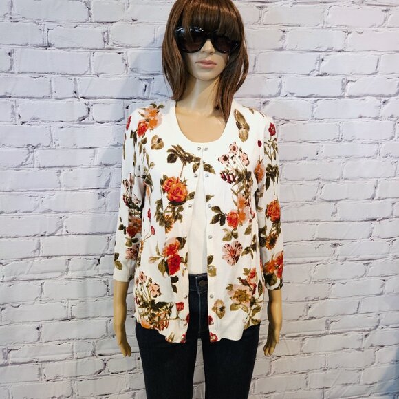 PREMISE, White cardigan with beautiful Fall floral print - Picture 4 of 10